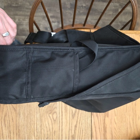 Chrome Industries Soma Messenger Bag - Picture 3 of 8